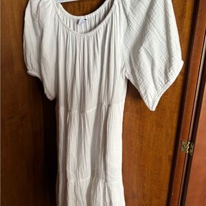 Old Navy White Gathered Blouse